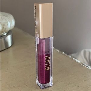 Milani in ultimate matte metallic lipstick new